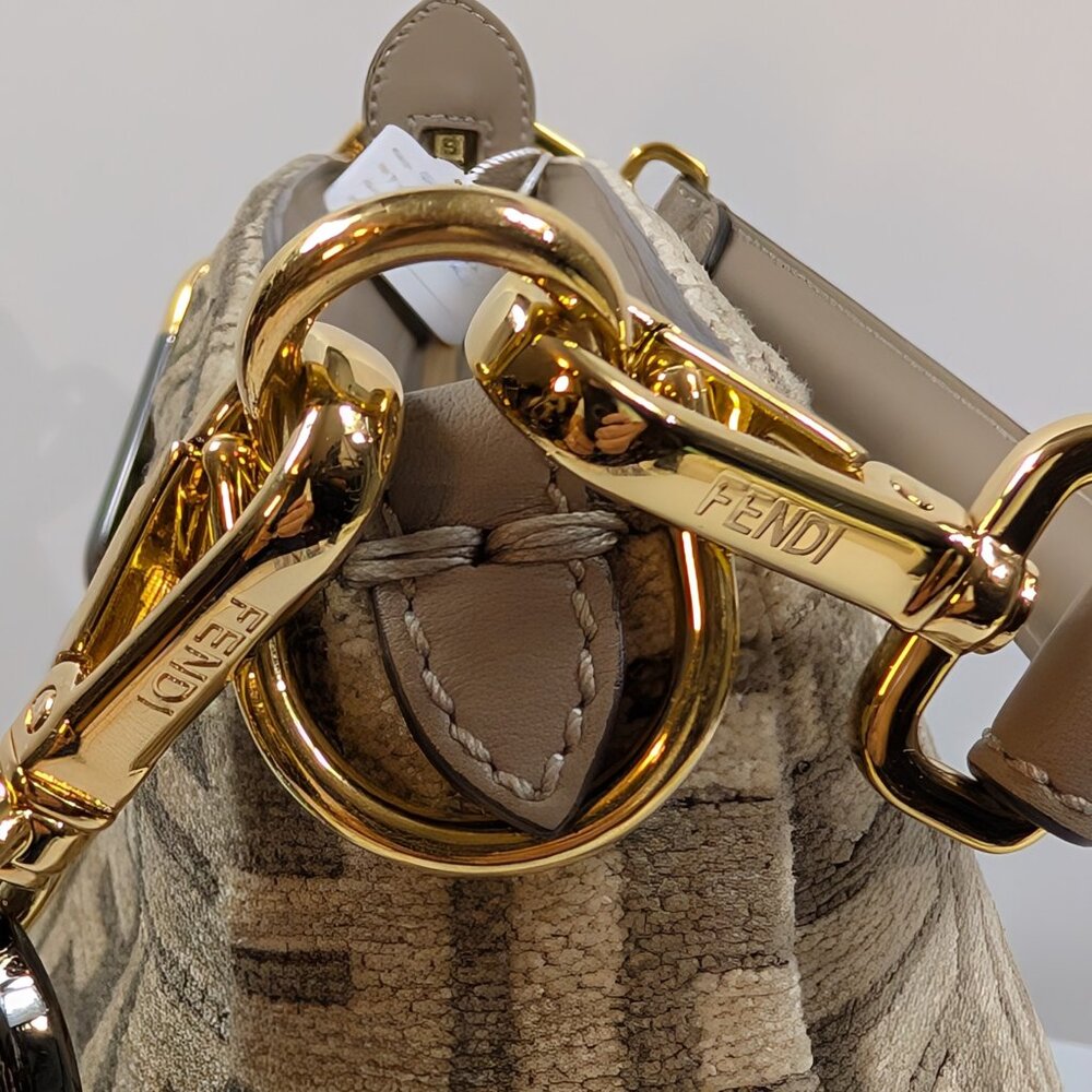 Fendi Brown O’Clock Zip Shoulder Bag Zucca Chenille Bag - Picture 8 of 16